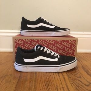 Vans Women's Classic Black Sneakers